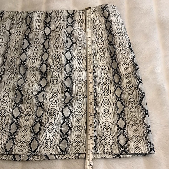 Snakeskin Skirt - Picture 2 of 5